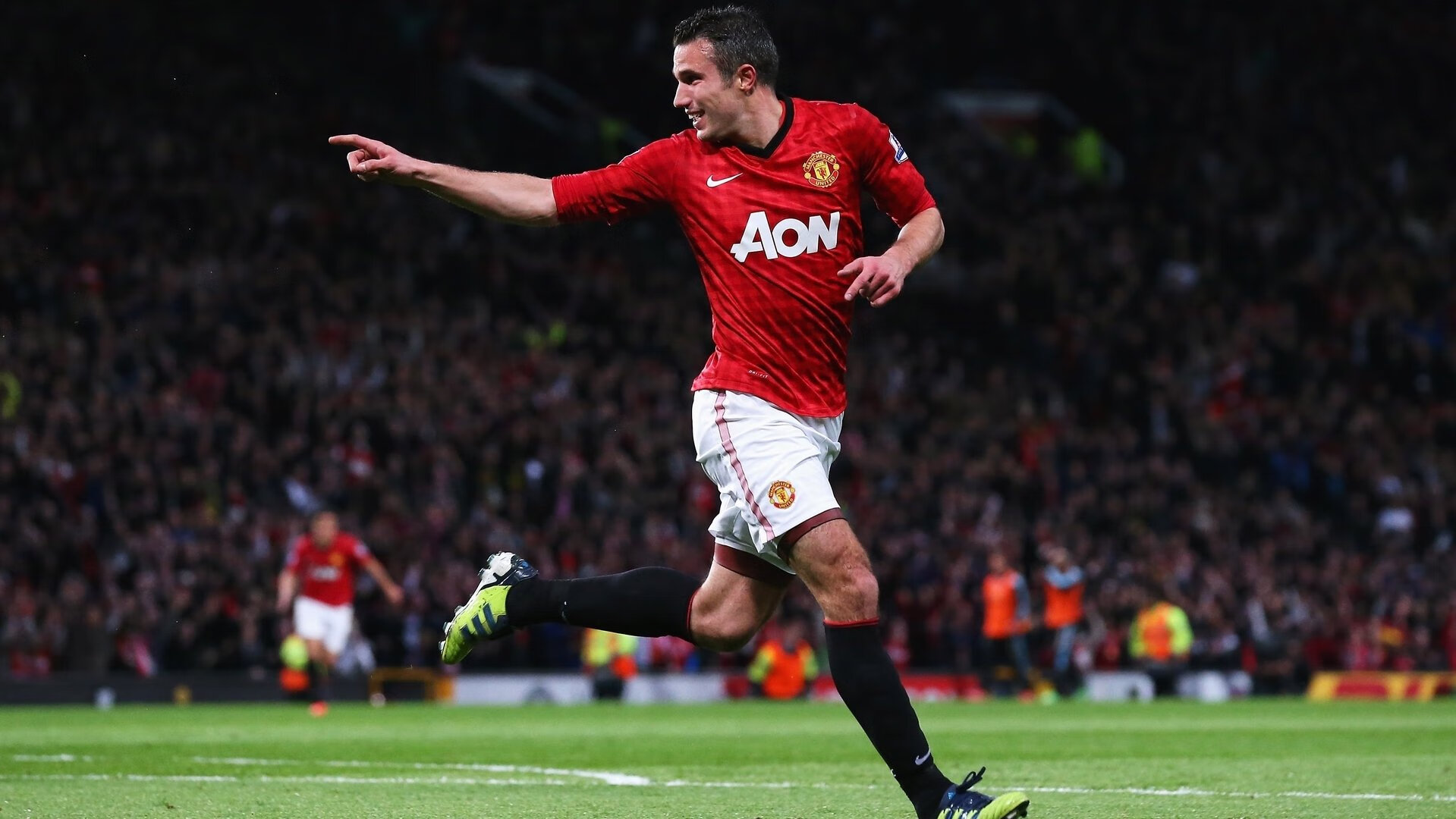 “安赫尔·巴尔博萨的精准配合与战术执行，带领美洲狮队实现全球崛起”